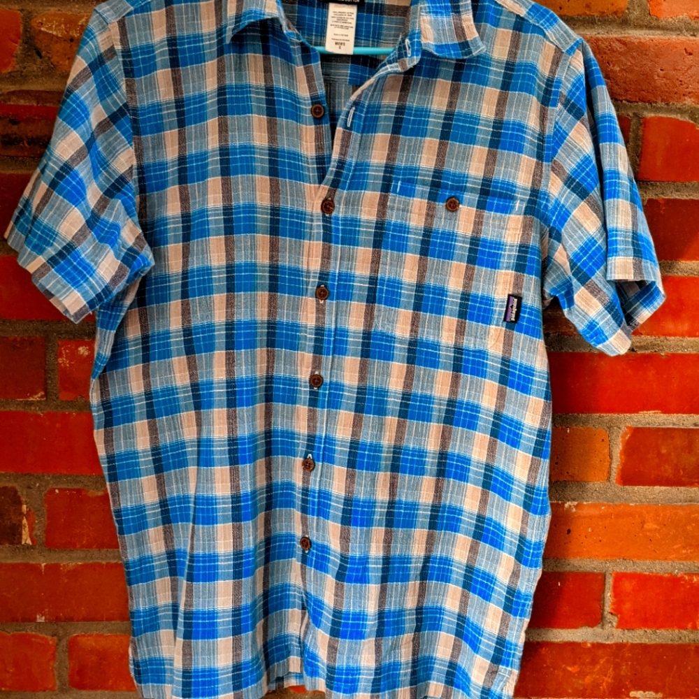 Patagonia men shirt small